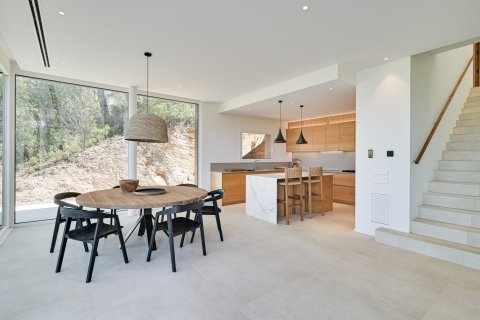 Купить дом в Бегур, Испания с 5 комнат, № 1665 - фото 11