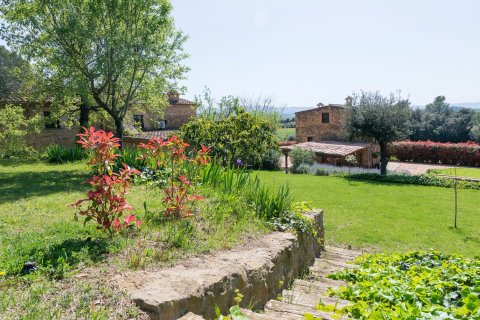 Купить дом в Фораллак, Испания с 8 комнат, № 1666 - фото 24