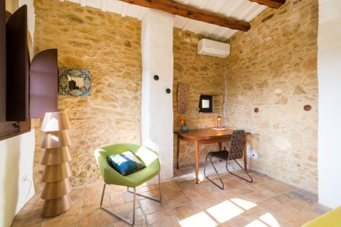 Купить дом в Фораллак, Испания с 8 комнат, № 1666 - фото 8