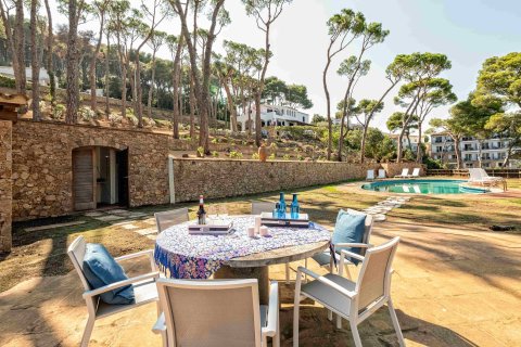 Купить дом в Тамариу, Испания с 8 комнат, № 1667 - фото 11