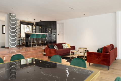 Купить дом в Льяфранк, Испания с 10 комнат, № 1668 - фото 23