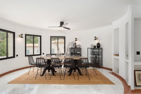 Купить дом в Льяфранк, Испания с 10 комнат, № 1668 - фото 24