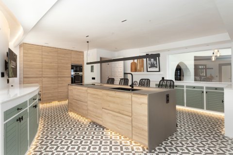 Купить дом в Льяфранк, Испания с 10 комнат, № 1668 - фото 25