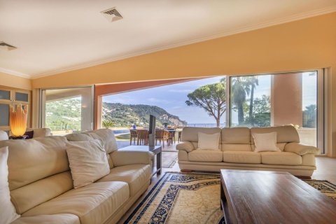 Купить дом в Бегур, Испания с 7 комнат, № 1662 - фото 8