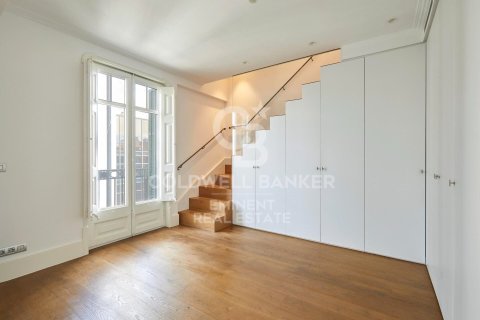 2 bedrooms penthouse for sale in Barcelona, Catalonia, Spain № 5679 - photo 15