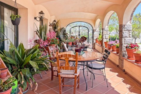 4 bedrooms villa for sale in Empuriabrava, Girona, Catalonia, Spain № 5682 - photo 2