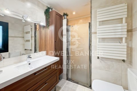 4 bedrooms villa for sale in Empuriabrava, Girona, Catalonia, Spain № 5682 - photo 9