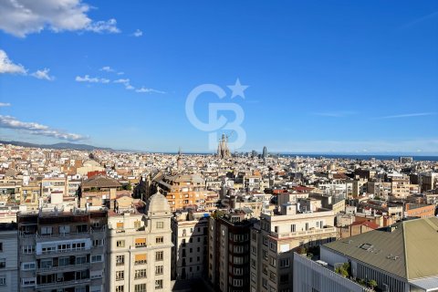 2 bedrooms apartment for sale in Barcelona, Catalonia, Spain № 5680 - photo 18