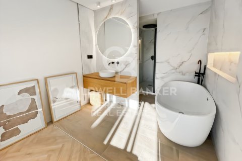 2 bedrooms apartment for sale in Barcelona, Catalonia, Spain № 5680 - photo 13