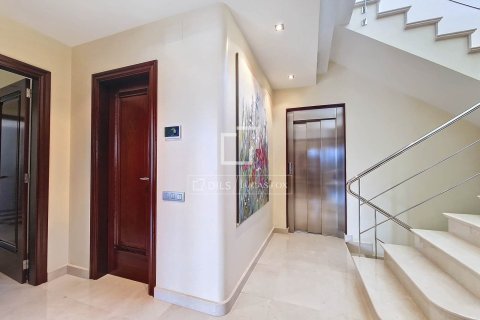 5 chambres villa à vendre à Vilanova i la Geltru, Barcelona, Catalonia, Spain № 4008 - photo 17