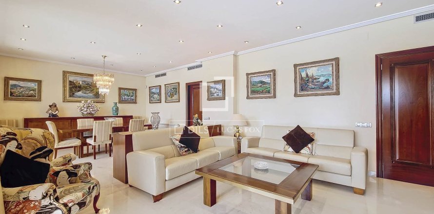 5 chambres villa à vendre à Vilanova i la Geltru, Barcelona, Catalonia, Spain № 4008