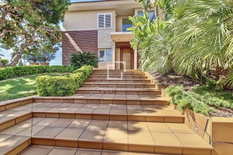 5 chambres villa à vendre à Vilanova i la Geltru, Barcelona, Catalonia, Spain № 4008 - photo 8