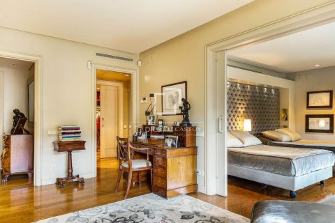 5 chambres apartment à vendre à Barcelona, Catalonia, Spain № 4007 - photo 18