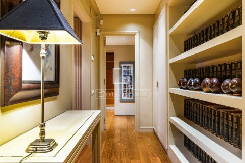 5 chambres apartment à vendre à Barcelona, Catalonia, Spain № 4007 - photo 30