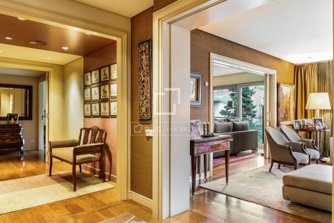 5 chambres apartment à vendre à Barcelona, Catalonia, Spain № 4007 - photo 12