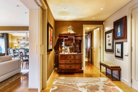 5 chambres apartment à vendre à Barcelona, Catalonia, Spain № 4007 - photo 17