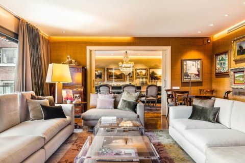 5 chambres apartment à vendre à Barcelona, Catalonia, Spain № 4007 - photo 2