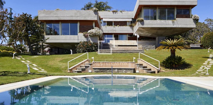 8 chambres villa à vendre à Arenys de Mar, Barcelona, Catalonia, Spain № 4009