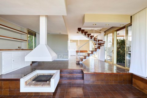 8 chambres villa à vendre à Arenys de Mar, Barcelona, Catalonia, Spain № 4009 - photo 17