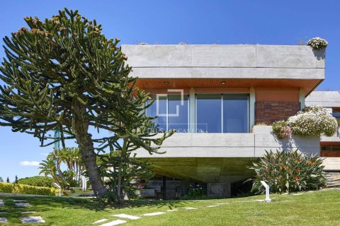 8 chambres villa à vendre à Arenys de Mar, Barcelona, Catalonia, Spain № 4009 - photo 23