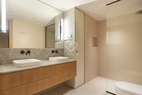 4 chambres apartment à vendre à Barcelona, Catalonia, Spain № 4010 - photo 27