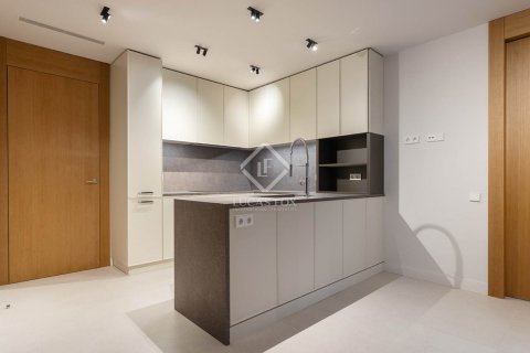 4 chambres apartment à vendre à Barcelona, Catalonia, Spain № 4010 - photo 19