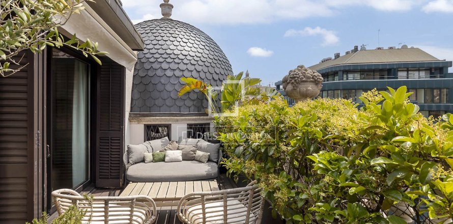 3 bedrooms penthouse for sale in Barcelona, Catalonia, Spain № 4006