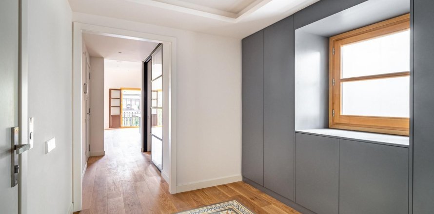 Квартира с 3 спальнями в Trafalgar 72 Барселона, Каталония, Испания № 3423