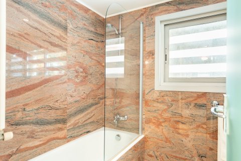 Купить квартиру в Барселона, Испания с 6 комнат, № 1516 - фото 14