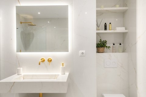 Купить квартиру в Барселона, Испания с 5 комнат, № 1515 - фото 22