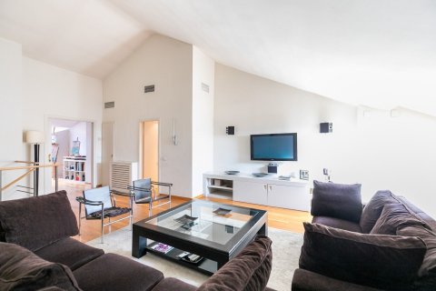 Купить квартиру в Барселона, Испания с 5 комнат, № 1520 - фото 14