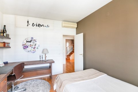 Купить квартиру в Барселона, Испания с 5 комнат, № 1520 - фото 22