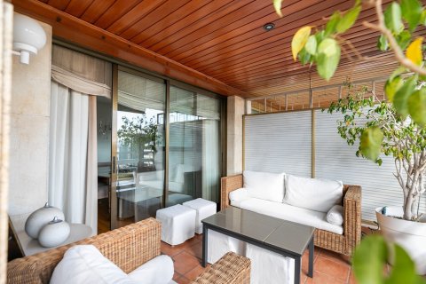 Купить квартиру в Барселона, Испания с 5 комнат, № 1520 - фото 6