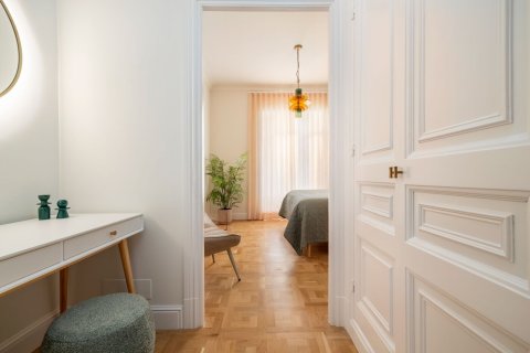 Купить квартиру в Барселона, Испания с 4 комнаты, № 1519 - фото 17