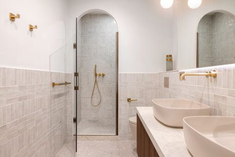 Купить квартиру в Барселона, Испания с 4 комнаты, № 1519 - фото 16