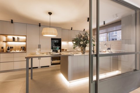 Купить квартиру в Барселона, Испания с 6 комнат, № 1518 - фото 9