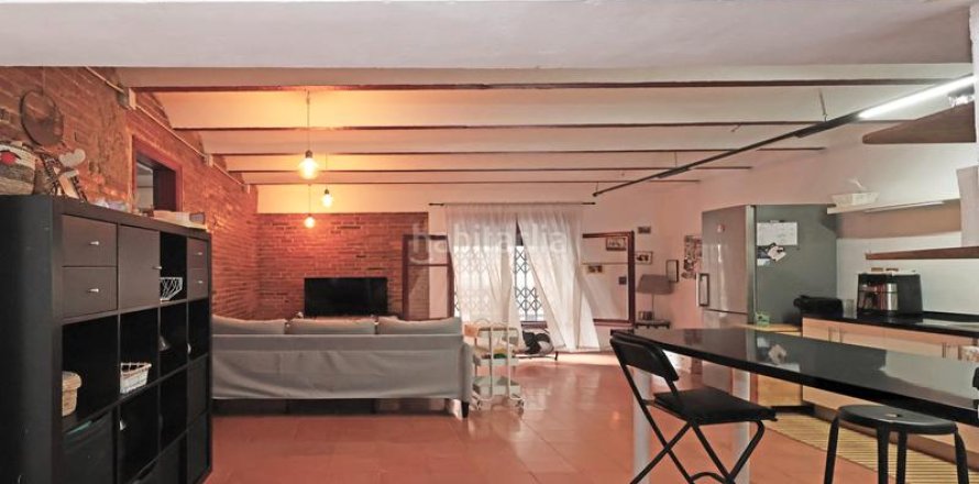 Кафе / ресторан с 2 спальнями в Сантс-Монтжуике, Барселона, Каталония, Испания № 1992