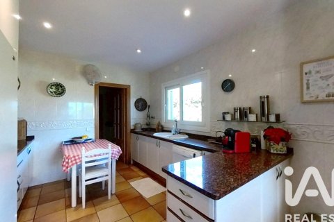 5 bedrooms house for sale in La Bisbal Del Penedes, Tarragona, Catalonia, Spain № 4756 - photo 13