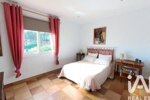 5 bedrooms house for sale in La Bisbal Del Penedes, Tarragona, Catalonia, Spain № 4756 - photo 20