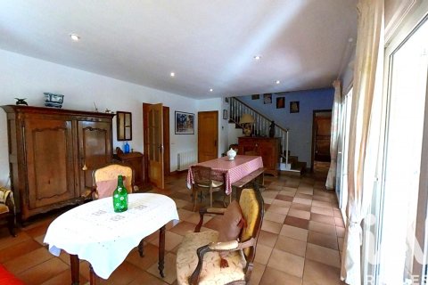 5 bedrooms house for sale in La Bisbal Del Penedes, Tarragona, Catalonia, Spain № 4756 - photo 9