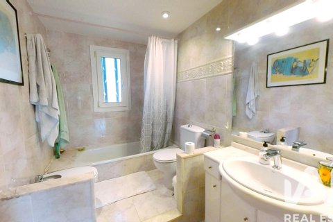 5 bedrooms house for sale in La Bisbal Del Penedes, Tarragona, Catalonia, Spain № 4756 - photo 23