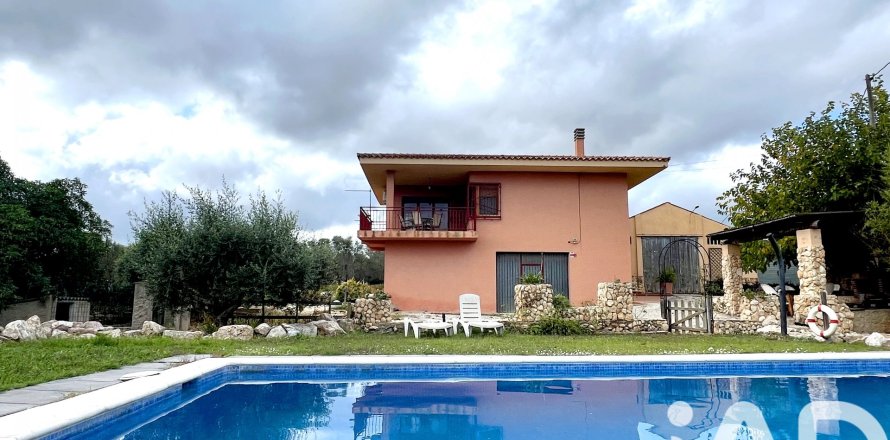 3 bedrooms house for sale in Valls, Tarragona, Catalonia, Spain № 4752