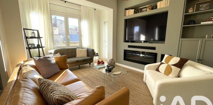 5 bedrooms apartment for sale in Girona, Catalonia, Spain № 4755