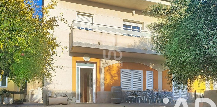 7 bedrooms house for sale in Vilanova i la Geltru, Barcelona, Catalonia, Spain № 4751