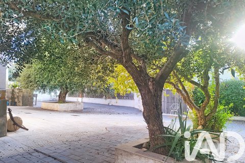 7 bedrooms house for sale in Vilanova i la Geltru, Barcelona, Catalonia, Spain № 4751 - photo 7