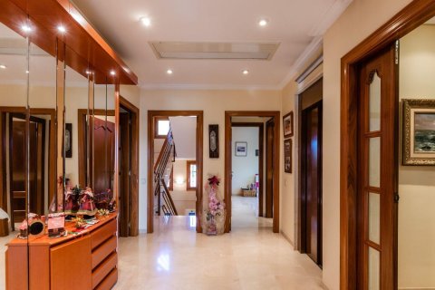 Купить виллу в Серданьола-дель-Вальес, Испания с 7 спален, 806м², № 1137 - фото 16