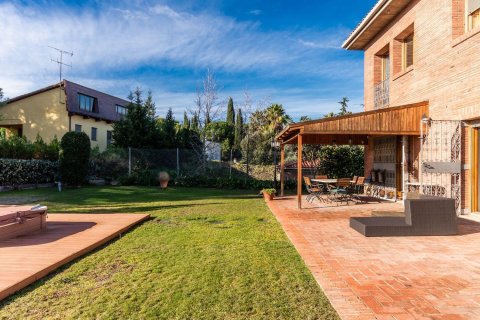 Купить виллу в Серданьола-дель-Вальес, Испания с 7 спален, 806м², № 1137 - фото 5