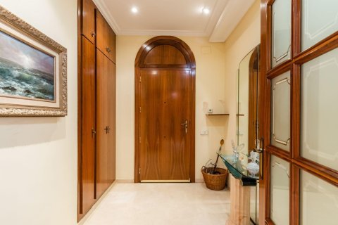 Купить виллу в Серданьола-дель-Вальес, Испания с 7 спален, 806м², № 1137 - фото 15