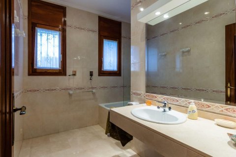 Купить виллу в Серданьола-дель-Вальес, Испания с 7 спален, 806м², № 1137 - фото 19