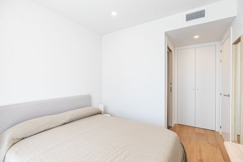 Apartamento de 3 dormitorios en venta en Barcelona, Cataluña, Spain № 1141 - foto 15